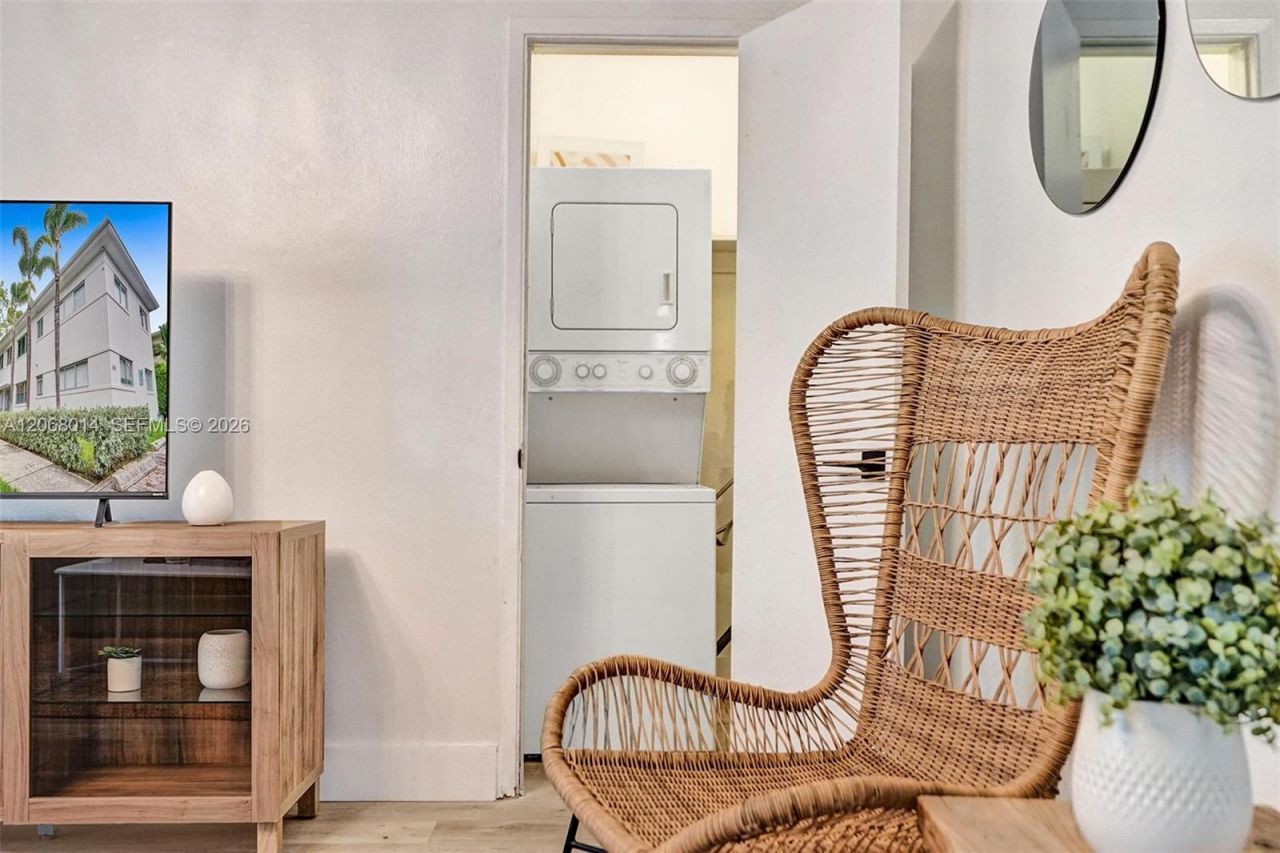 1415 16th St, Unit 2, Miami Beach, FL 33139 Photo