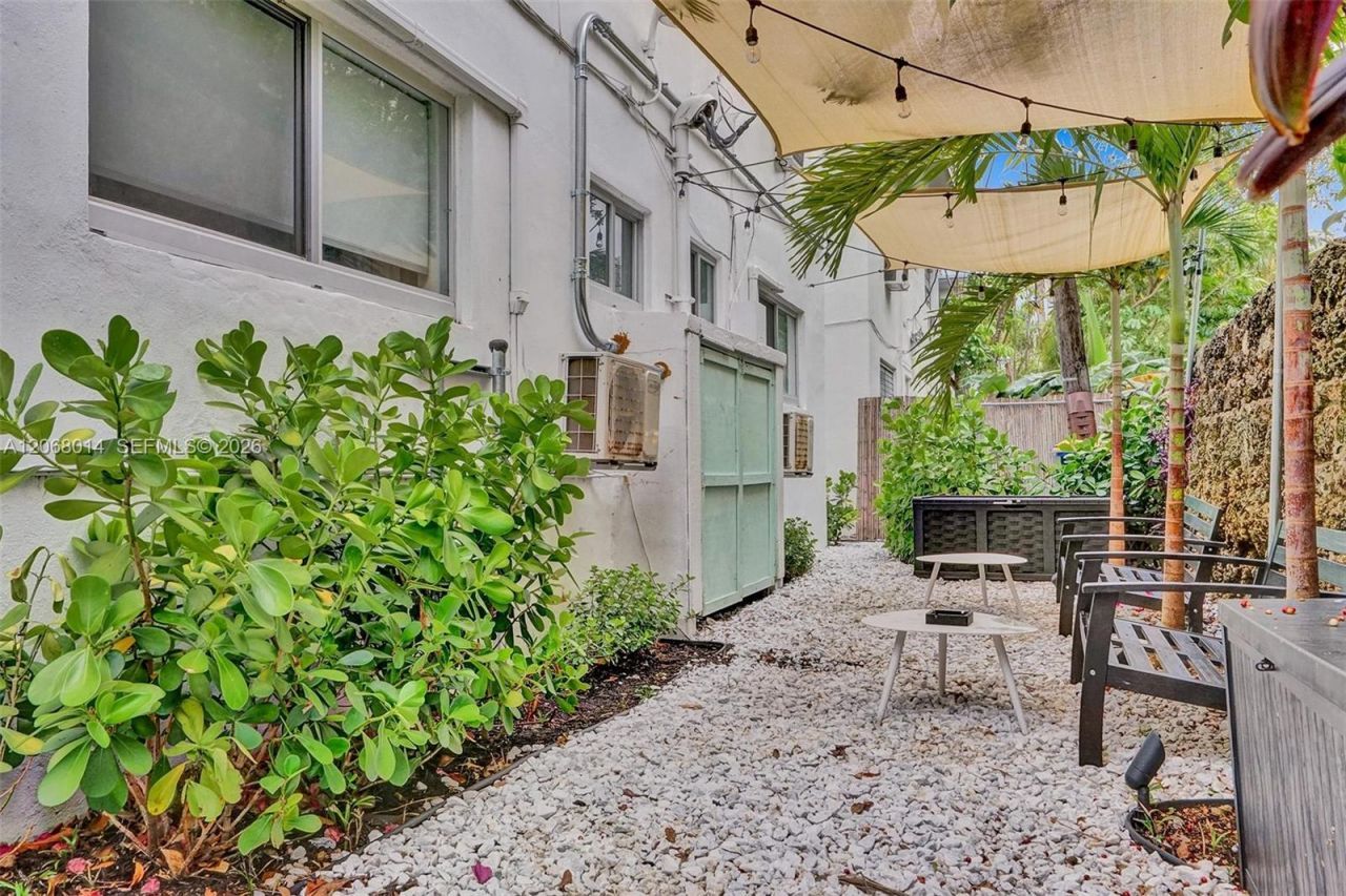 1415 16th St, Unit 2, Miami Beach, FL 33139 Photo