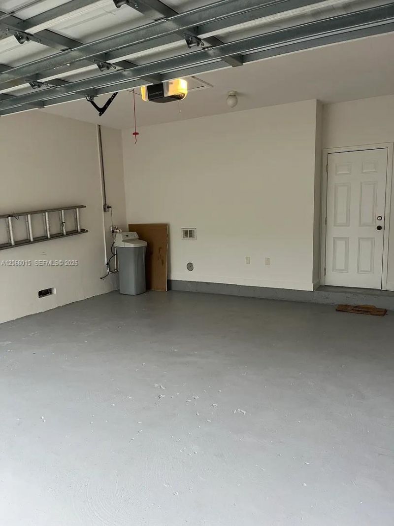 350 NE 31st Ter, Homestead, FL 33033 Photo
