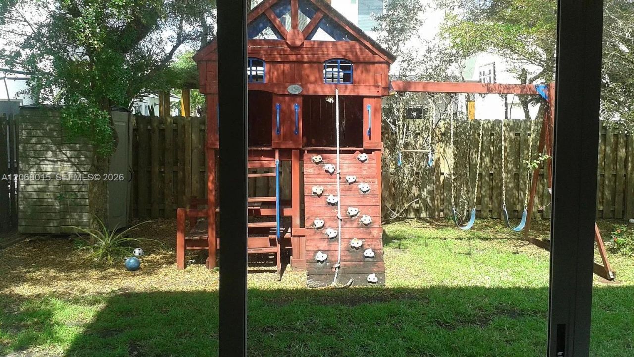 350 NE 31st Ter, Homestead, FL 33033 Photo