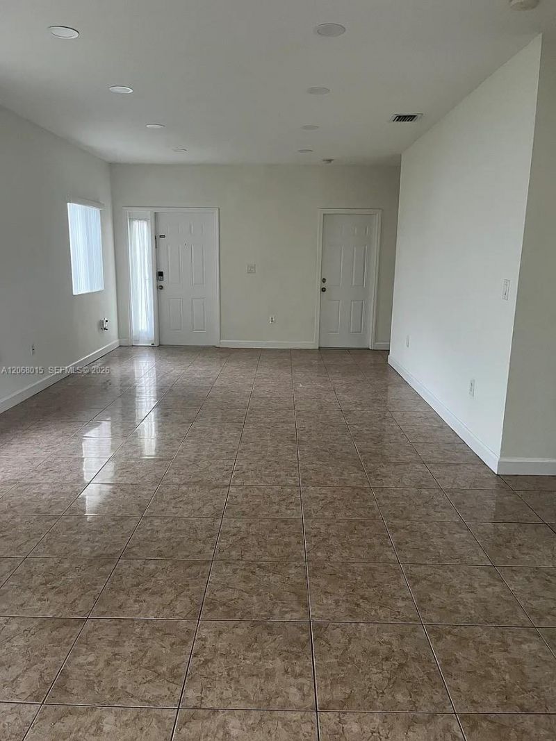 350 NE 31st Ter, Homestead, FL 33033 Photo