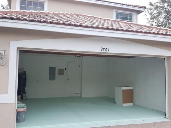 9761 NW 2nd Street, Coral Springs, FL 33071