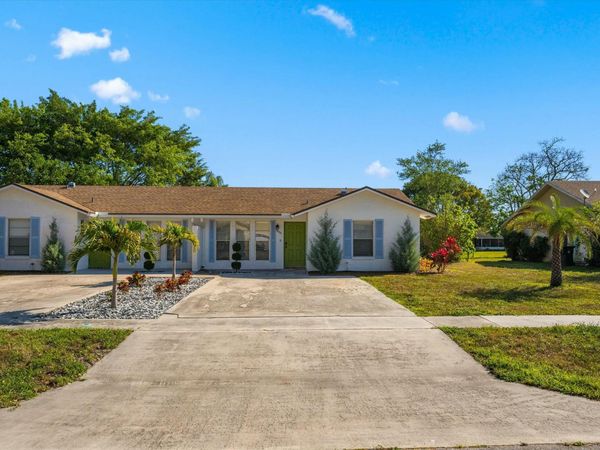 1494 Easthampton Circle, Wellington, FL 33414
