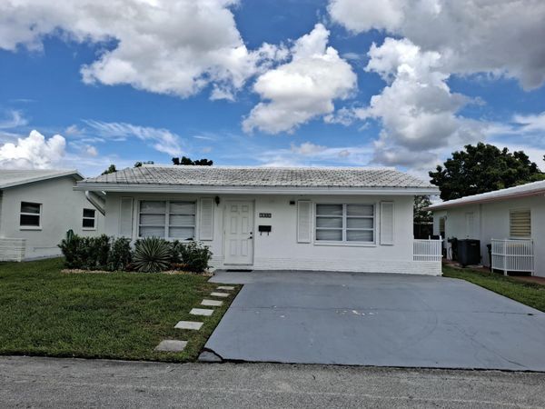 7105 NW 74th Place, Tamarac, FL 33321