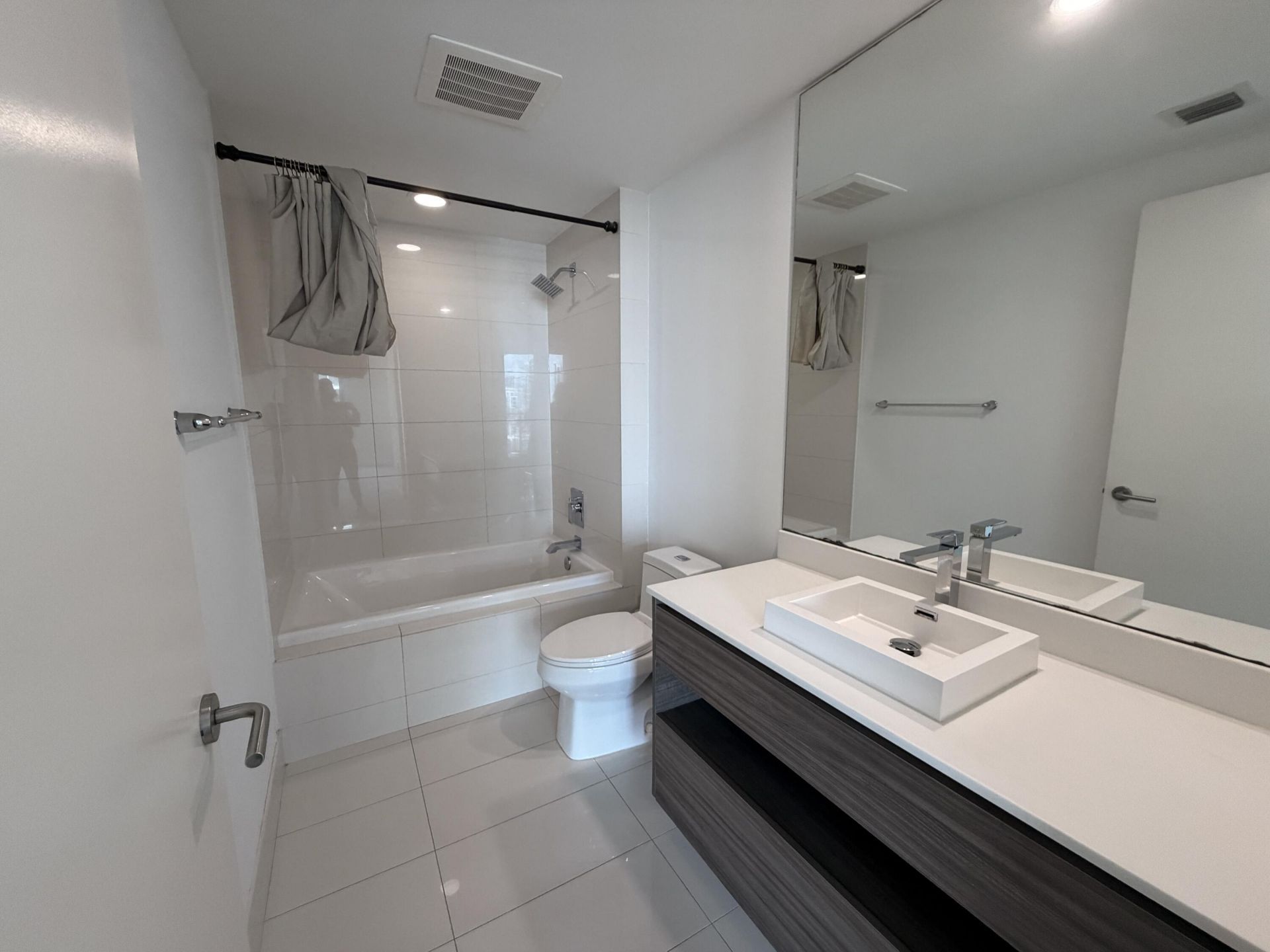 1100 S Miami Avenue, Unit 2106, Miami, FL 33130 Photo