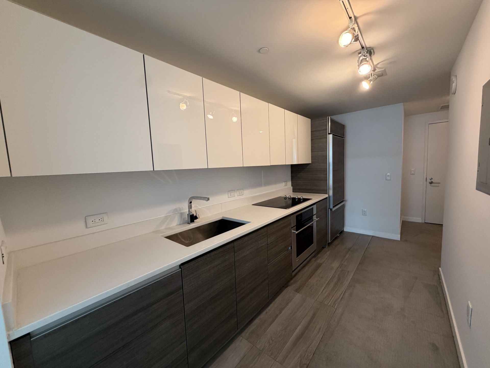 1100 S Miami Avenue, Unit 2106, Miami, FL 33130 Photo