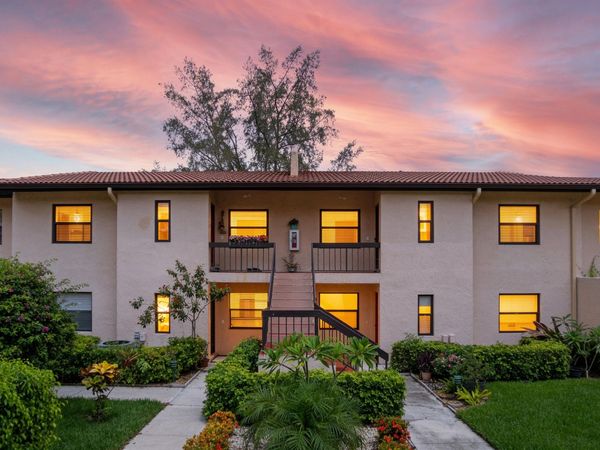 9286 VISTA DEL LAGO, Unit F, Boca Raton, FL 33428