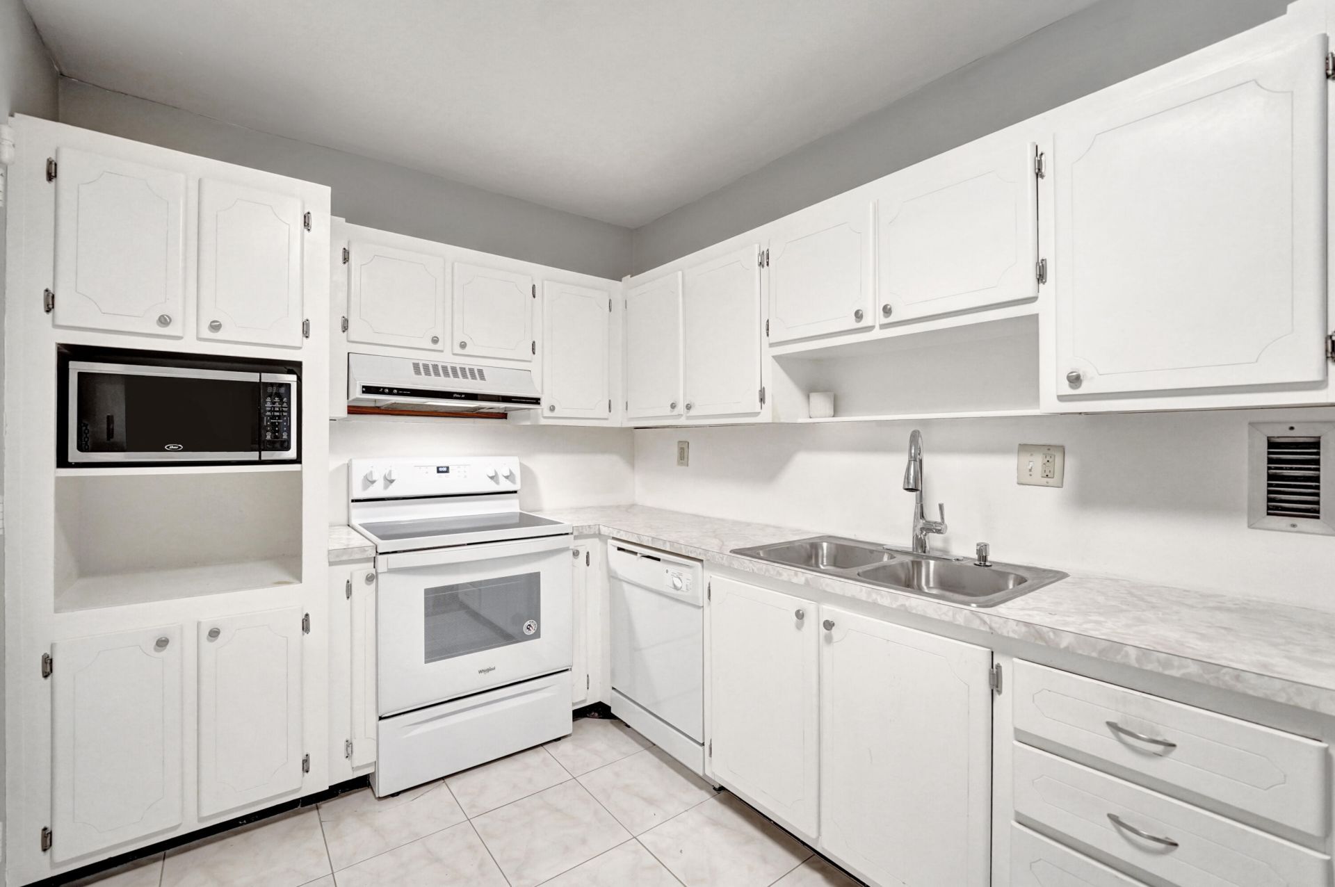 4250 Galt Ocean Drive, Unit 9C, Fort Lauderdale, FL 33308 Photo