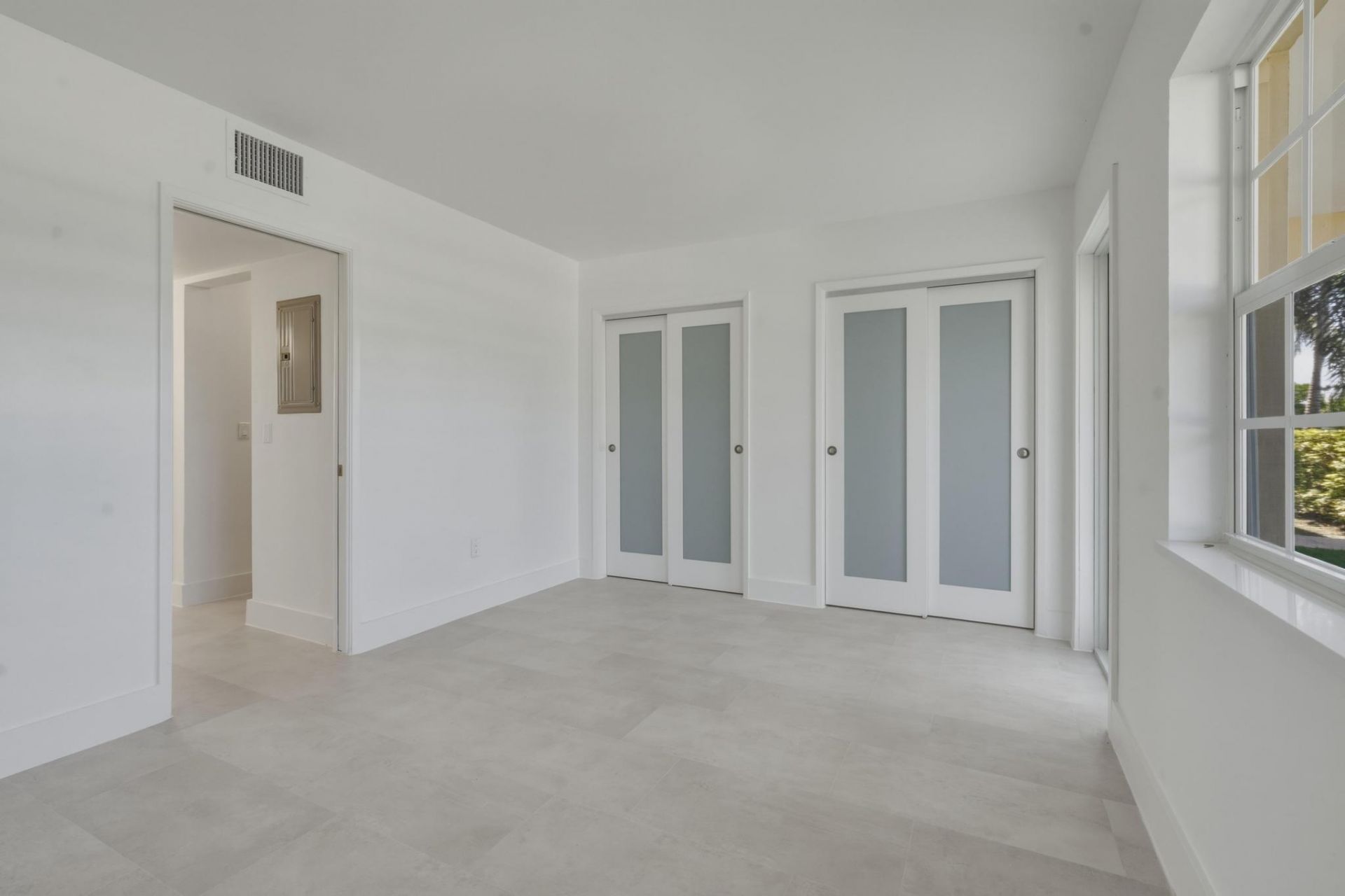 700 Pine Drive, Unit 105, Pompano Beach, FL 33060 Photo