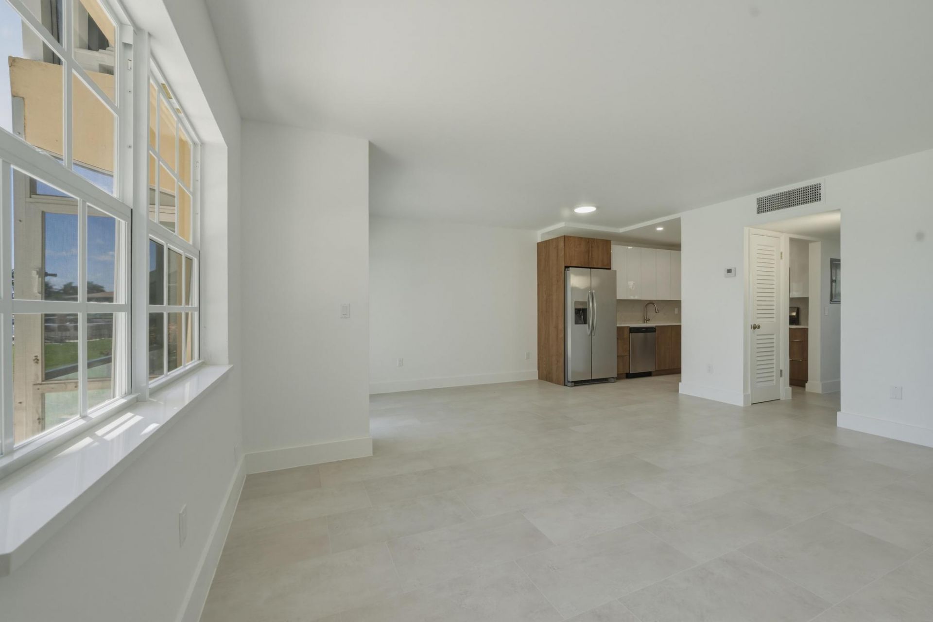 700 Pine Drive, Unit 105, Pompano Beach, FL 33060 Photo