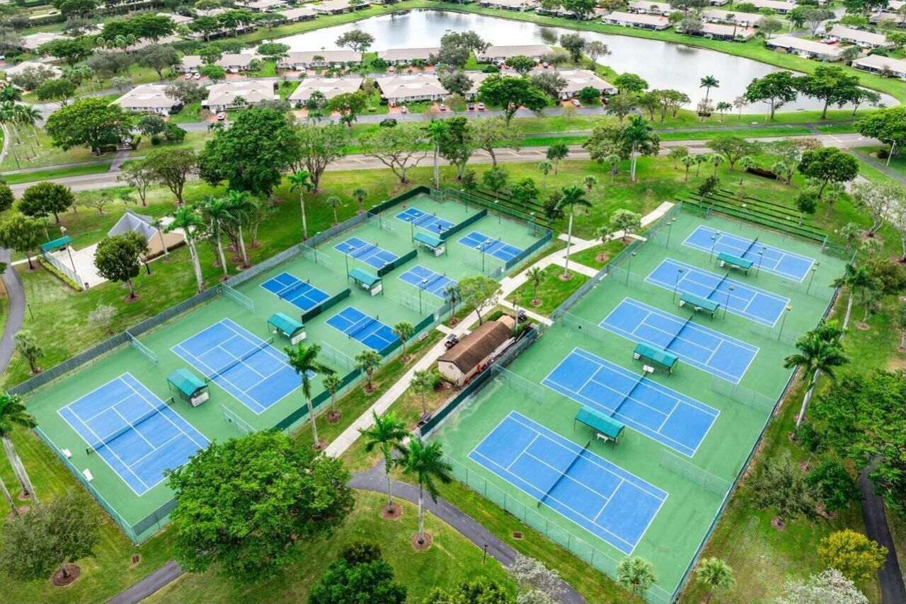 8271 Sun Lake Drive, Boca Raton, FL 33496 Photo