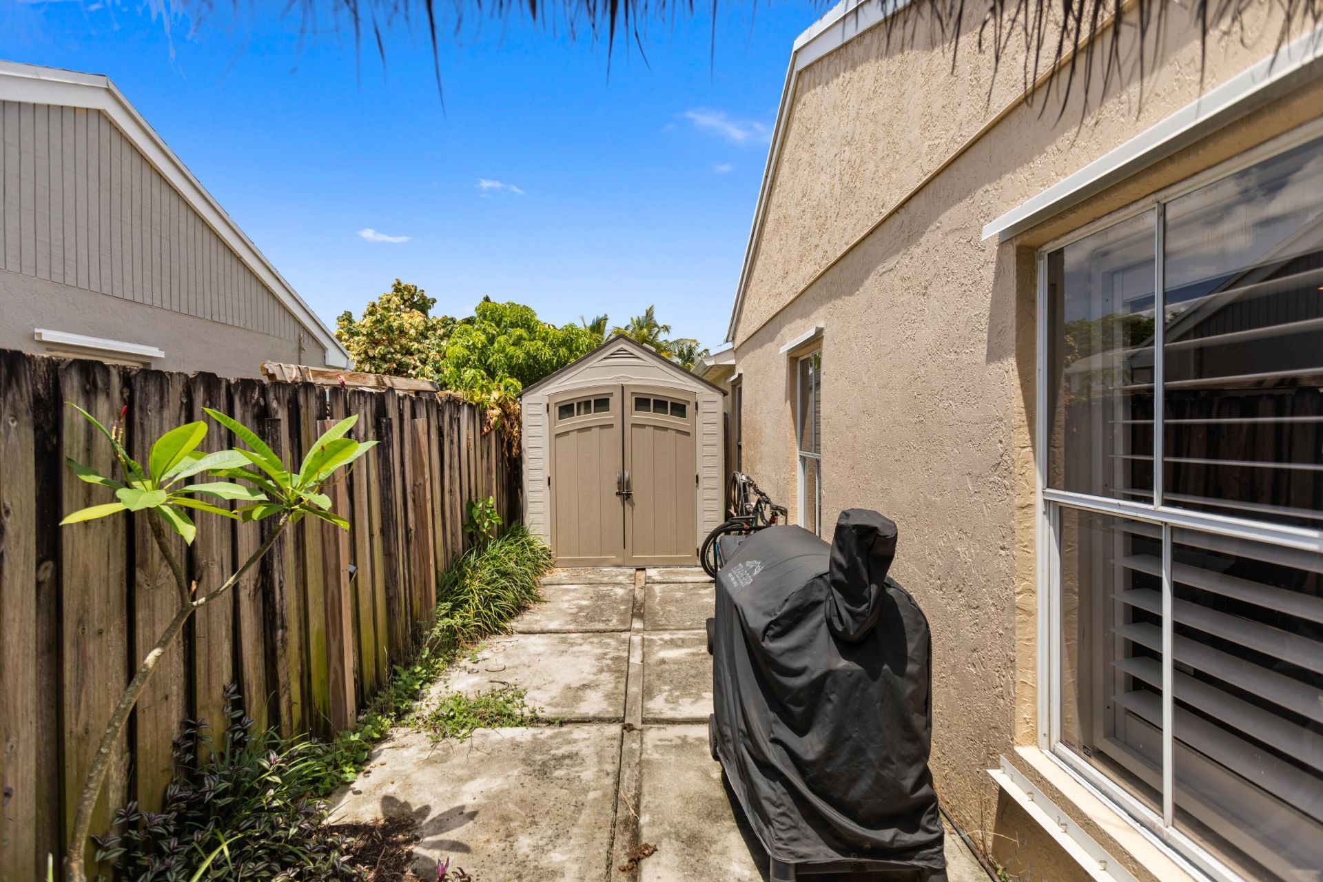 4000 SW 72nd Drive, Davie, FL 33314 Photo