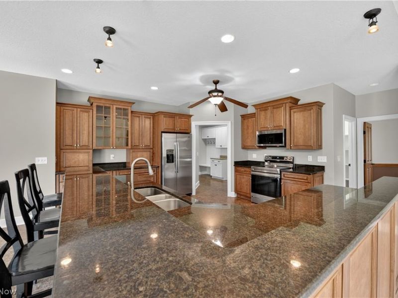 4066 Knollbrook Drive, Norton, OH 44203 Photo 10