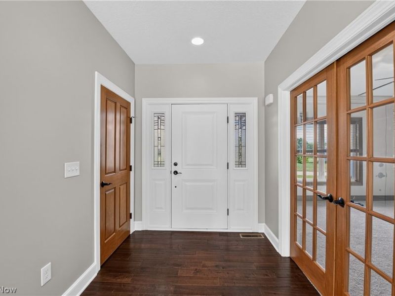 4066 Knollbrook Drive, Norton, OH 44203 Photo 4