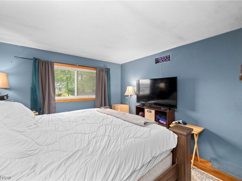 5817 Calamie Drive , Parma Heights, OH 44130 Photo 9