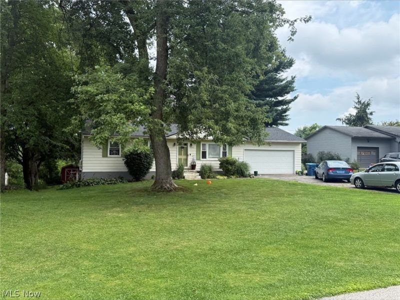 2847 Carillon Drive , Norton, OH 44203 Photo 9