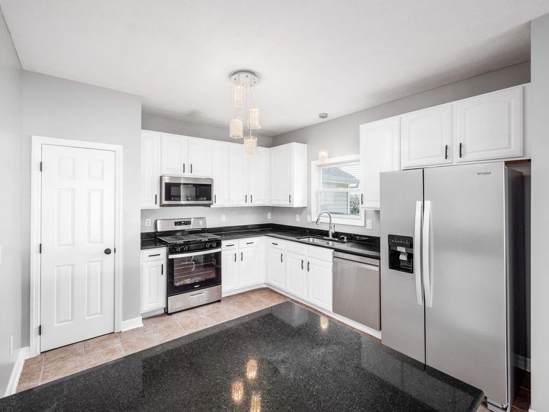 604 Kentucky Circle , Marysville, OH 43040 Photo 14