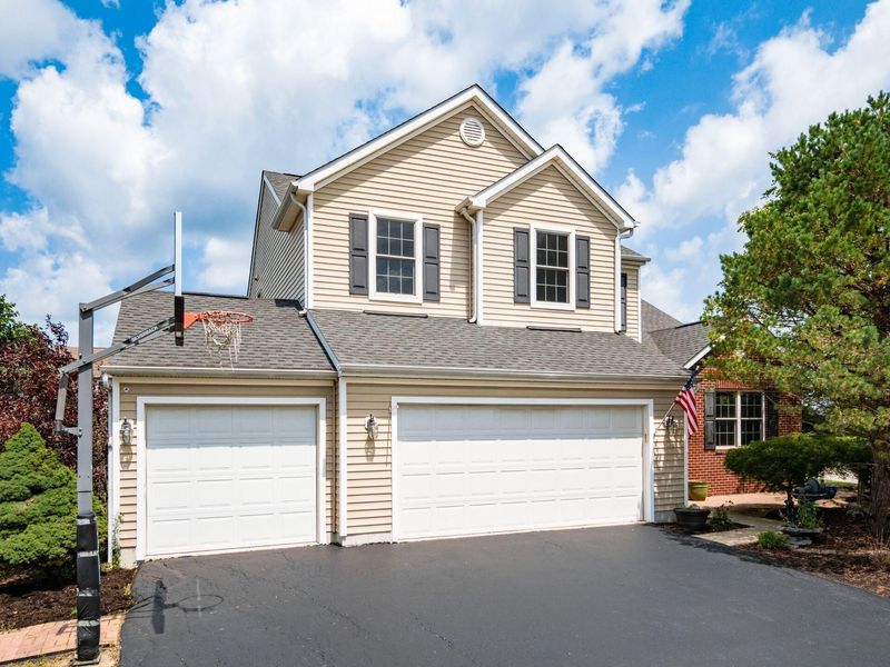604 Kentucky Circle , Marysville, OH 43040 Photo 2