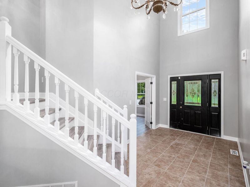 604 Kentucky Circle , Marysville, OH 43040 Photo 4