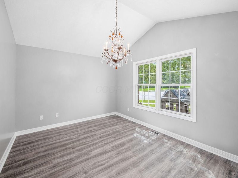 604 Kentucky Circle , Marysville, OH 43040 Photo 7