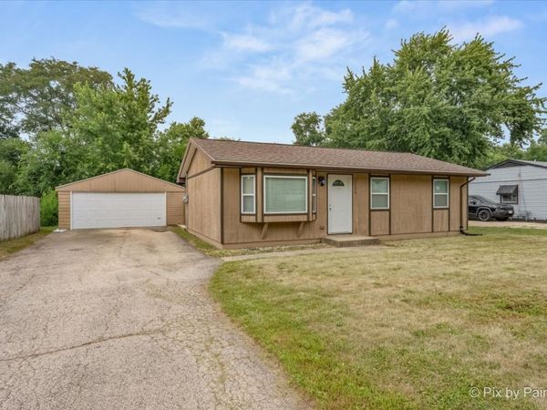 1106 Emerald Lane , Machesney Park, IL 61115
