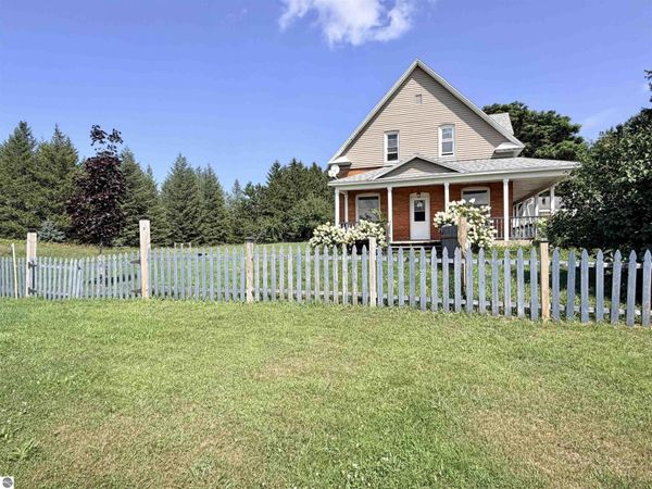 10891 Lucas Road S, McBain, MI 49657