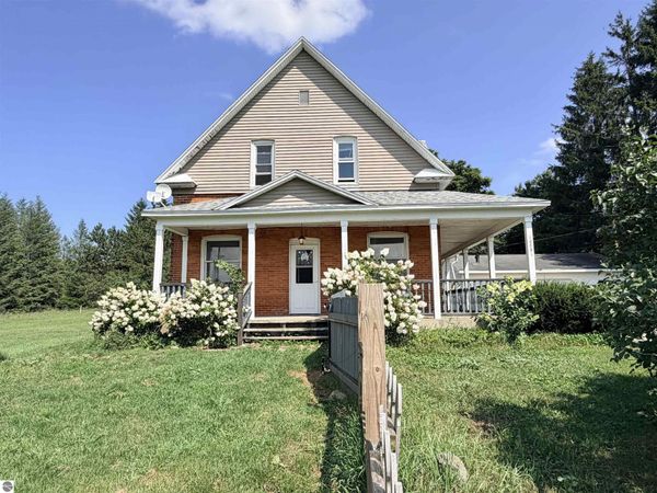 10891 Lucas Road S, McBain, MI 49657