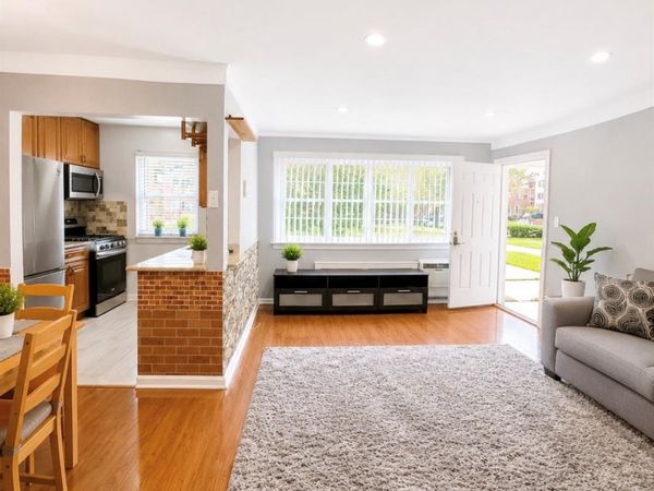 15054 Melbourne Avenue , Unit 1R, Flushing, NY 11367