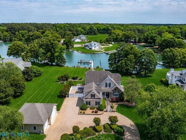 310 Old Point Road , White Stone, VA 22578
