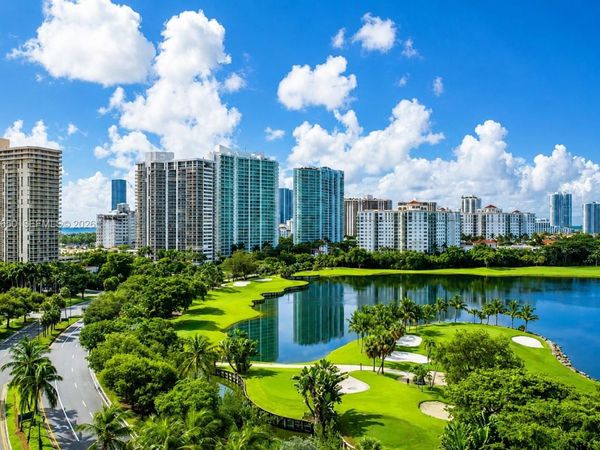 3675 N Country Club Dr , Unit 401, Aventura, FL 33180
