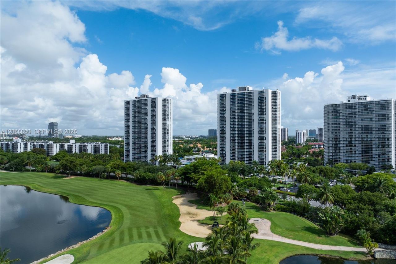 3675 N Country Club Dr , Unit 401, Aventura, FL 33180 Photo