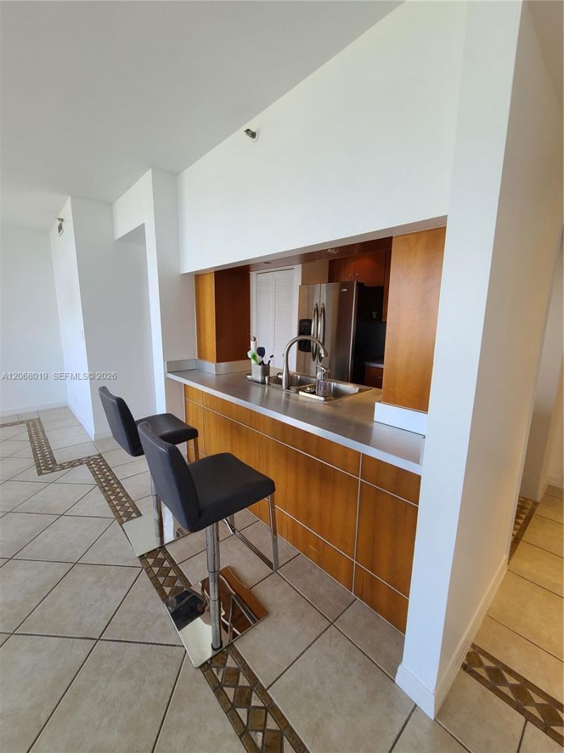 1581 Brickell Ave 2- Prking, Unit 1907, Miami, FL 33129 Photo