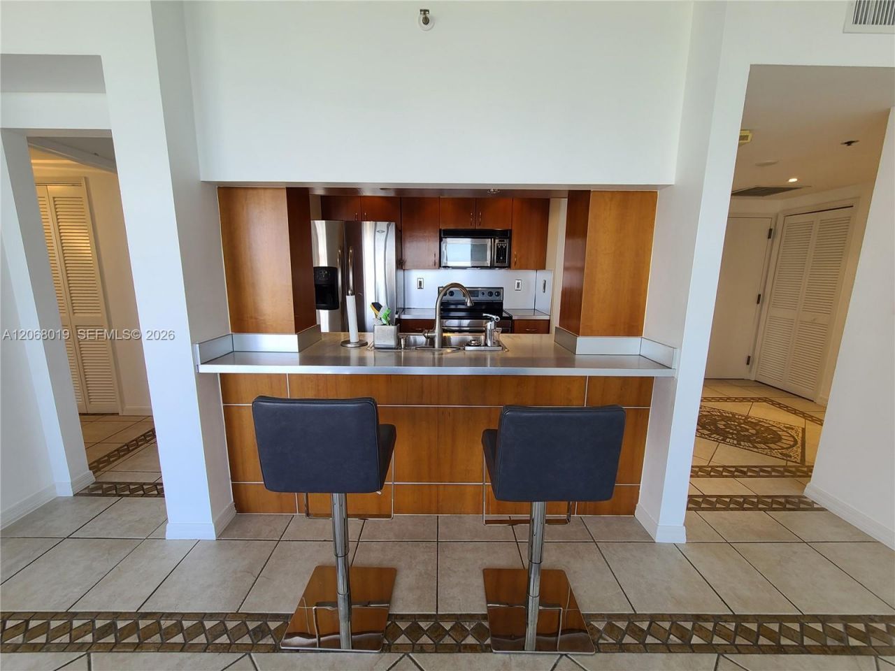 1581 Brickell Ave 2- Prking, Unit 1907, Miami, FL 33129 Photo