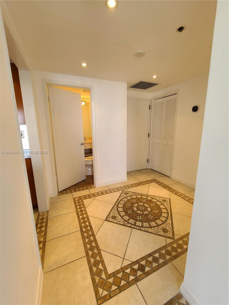 1581 Brickell Ave 2- Prking, Unit 1907, Miami, FL 33129 Photo