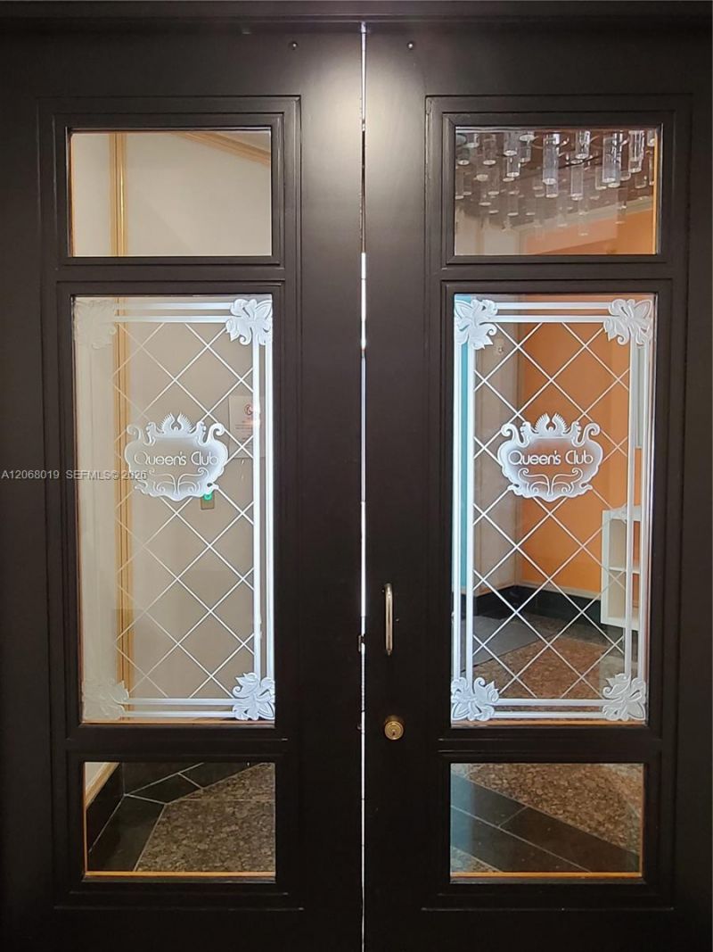 1581 Brickell Ave 2- Prking, Unit 1907, Miami, FL 33129 Photo