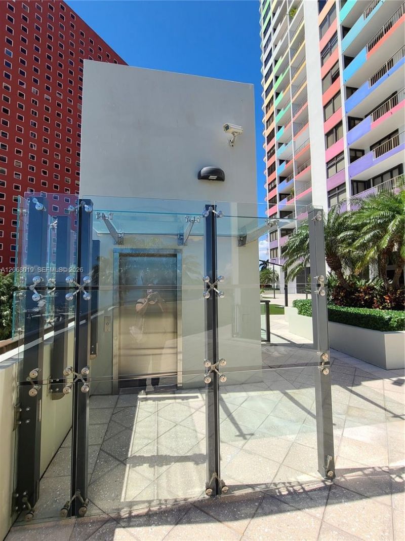 1581 Brickell Ave 2- Prking, Unit 1907, Miami, FL 33129 Photo