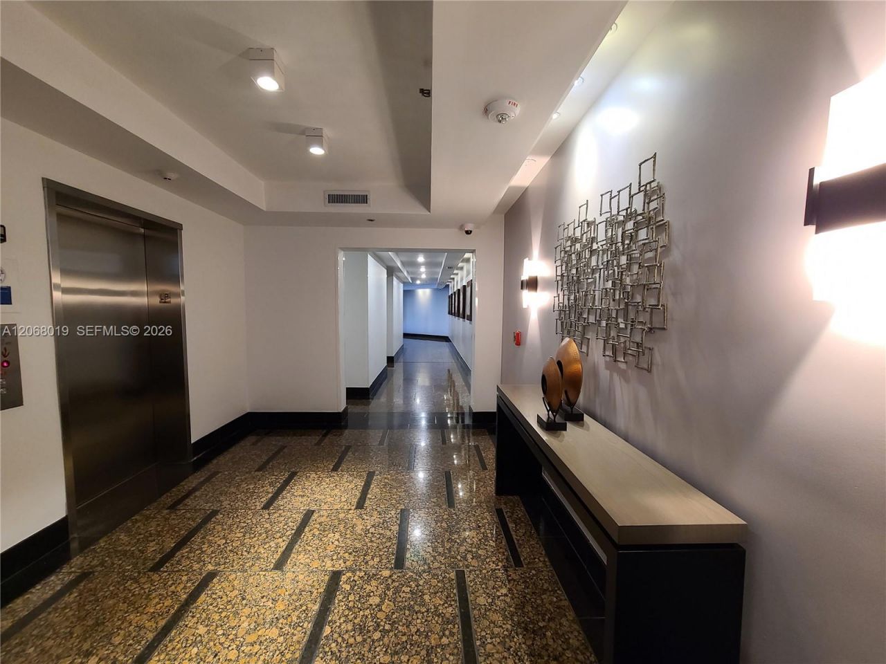 1581 Brickell Ave 2- Prking, Unit 1907, Miami, FL 33129 Photo