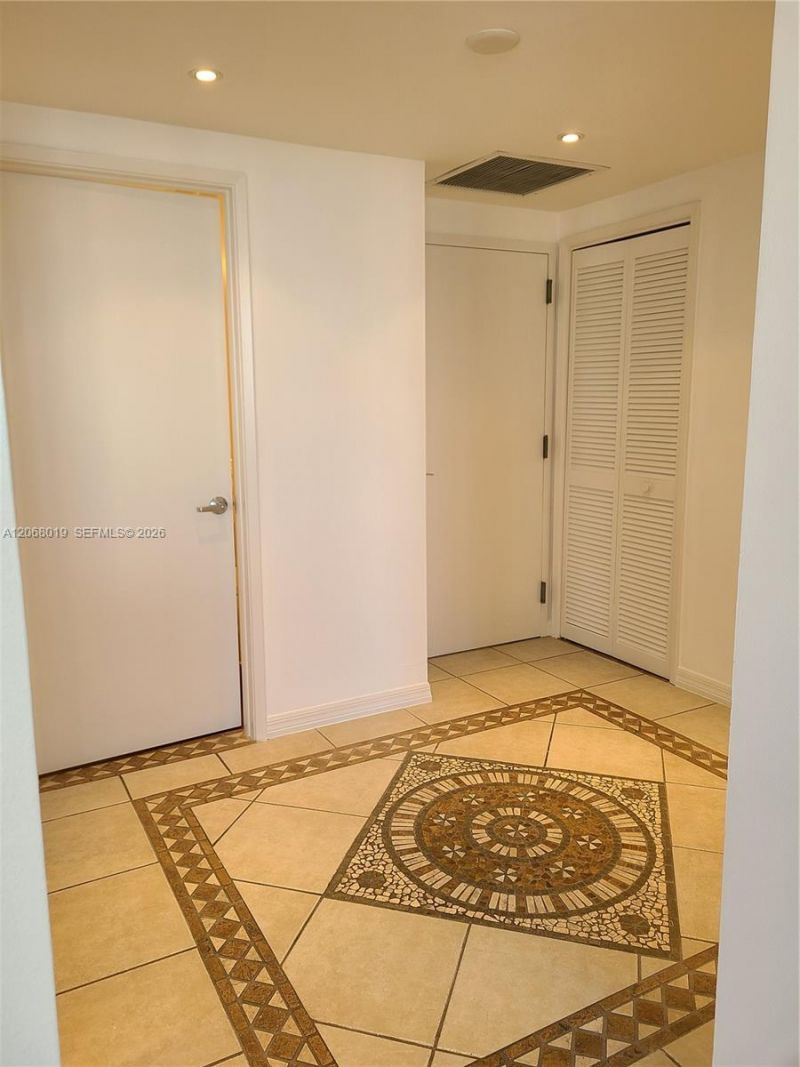 1581 Brickell Ave 2- Prking, Unit 1907, Miami, FL 33129 Photo