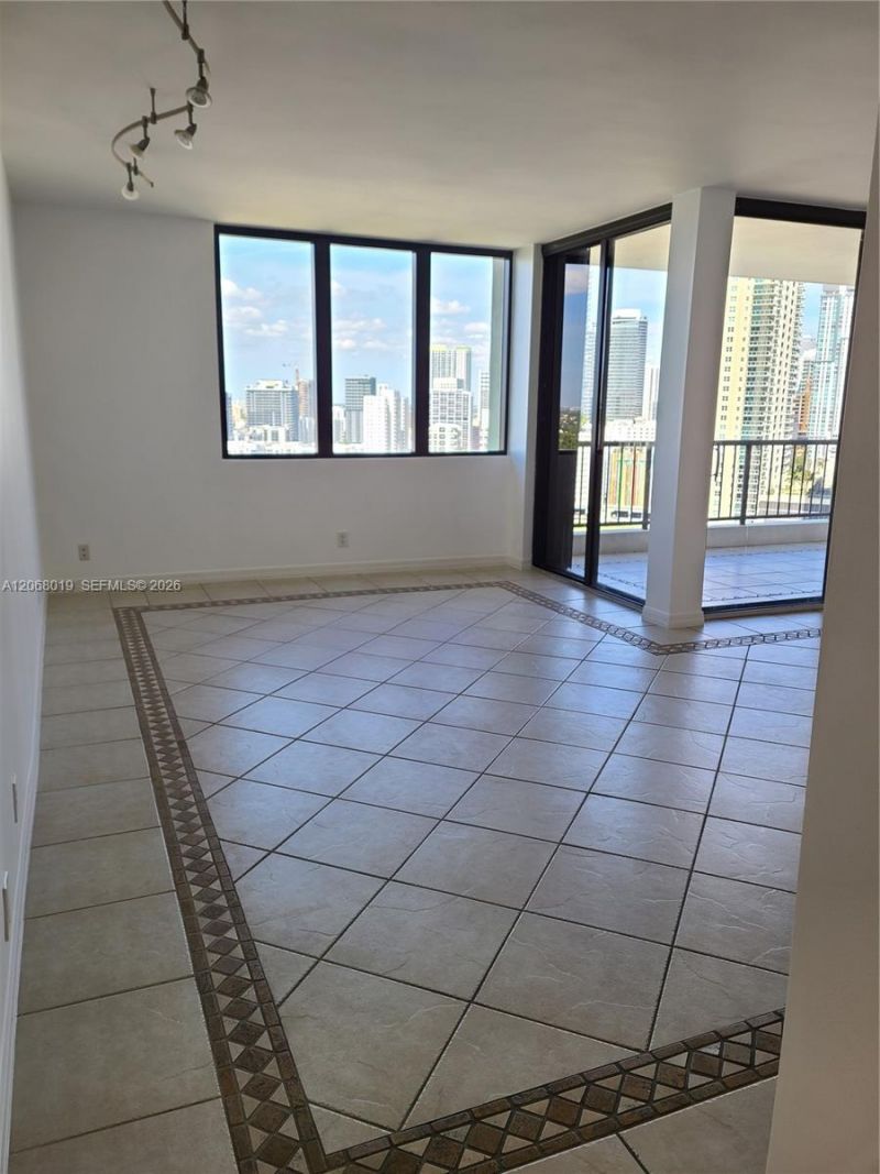 1581 Brickell Ave 2- Prking, Unit 1907, Miami, FL 33129 Photo