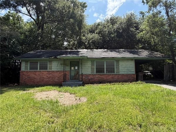 3011 W Curry Drive, Mobile, AL 36605