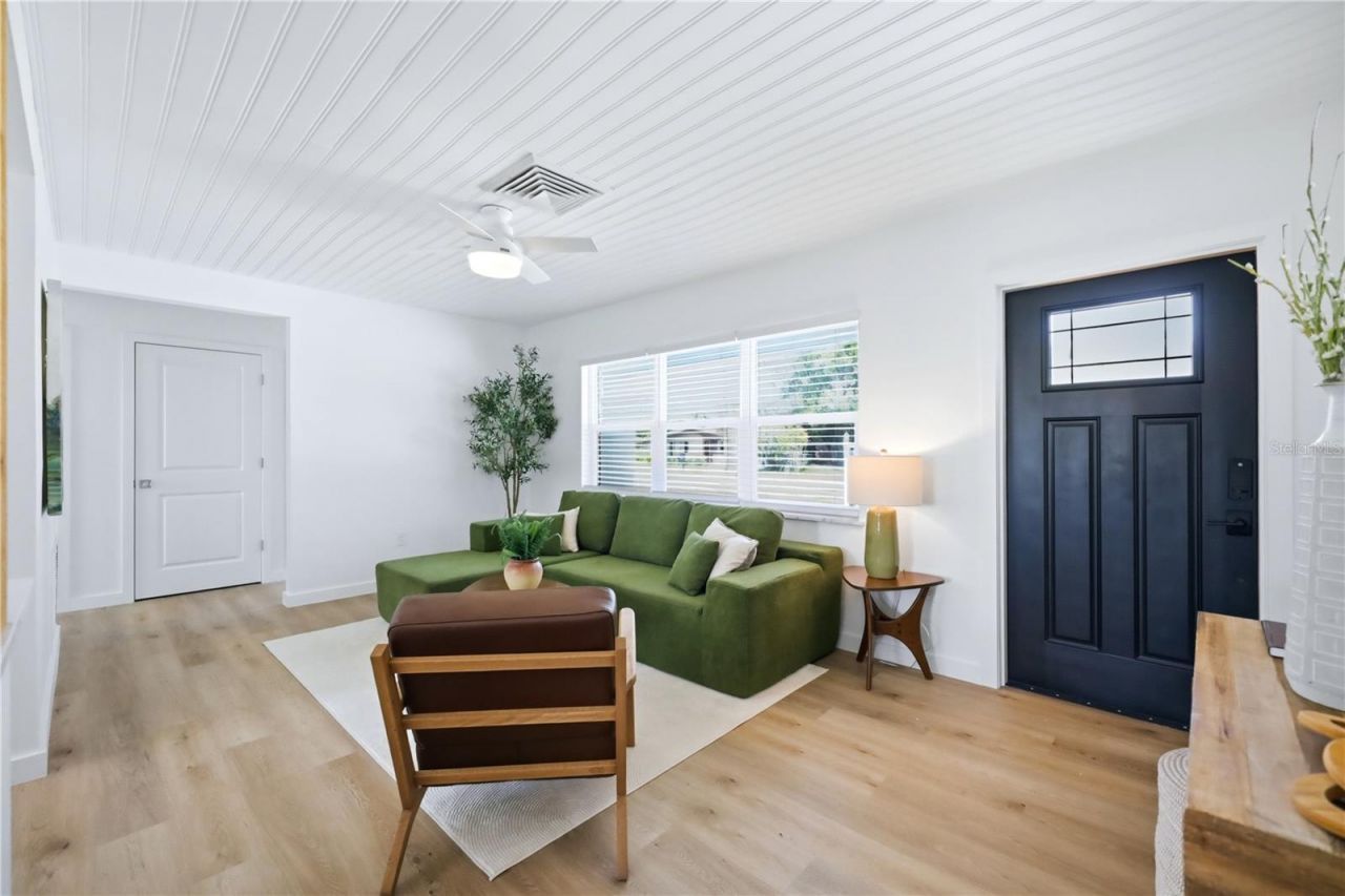 6103 Carlton Avenue, Sarasota, FL 34231 Photo