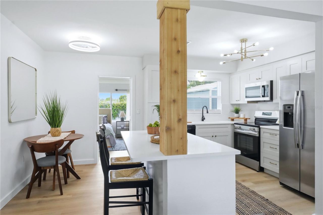 6103 Carlton Avenue, Sarasota, FL 34231 Photo