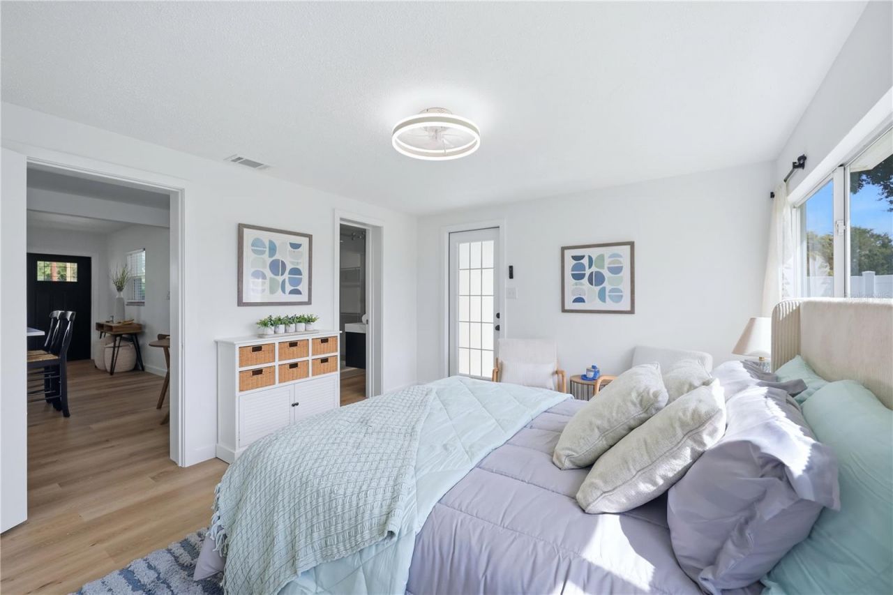 6103 Carlton Avenue, Sarasota, FL 34231 Photo