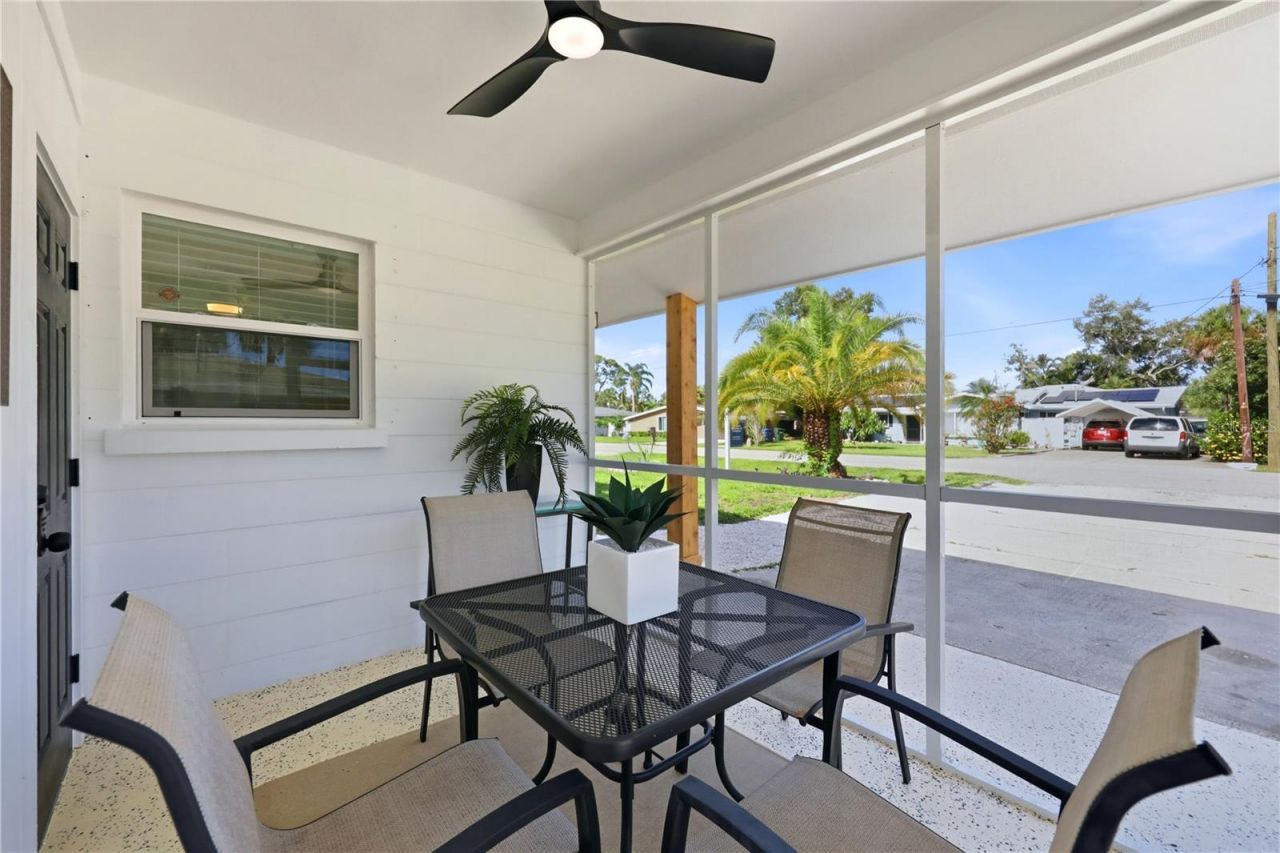 6103 Carlton Avenue, Sarasota, FL 34231 Photo