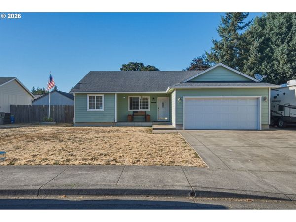 24891 KINGPIN LOOP, Veneta, OR 97487
