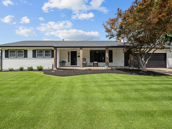 2414 E GARFIELD Street , Davenport, IA 52803