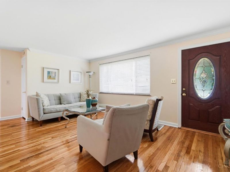 6327 Stover Avenue, Golf Manor, OH 45237 Photo 6