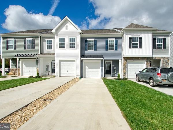 54 MELSONBY DRIVE, BUNKER HILL, WV 25413