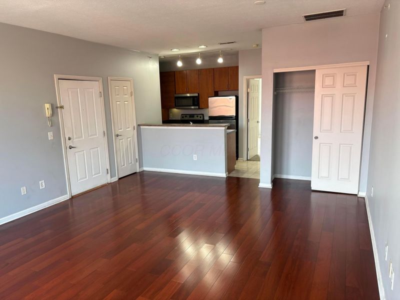 336 S 3rd Street , Unit 3, Columbus, OH 43215 Photo 6