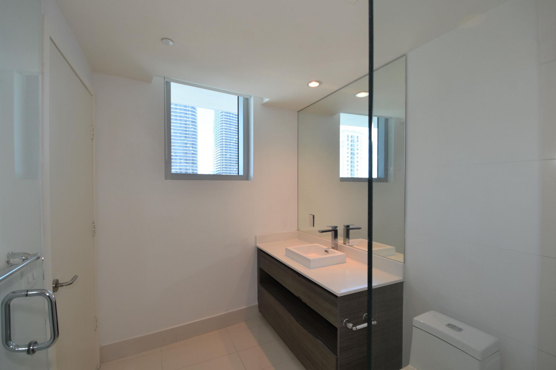 1100 S Miami Avenue, Unit 2207, Miami, FL 33130 Photo